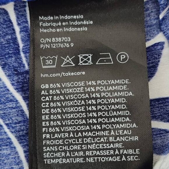 H&M Blue Print Wide Leg Pants Size 12 Blue and White Print Resortwear Pants - Picture 7 of 9